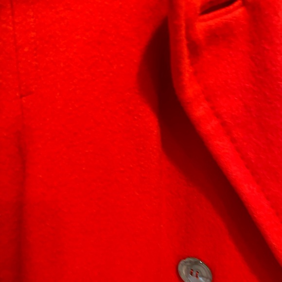 Lindo abrigo de mujer no tiene una talla en el suéter pero mi medida es larga - Picture 8 of 9